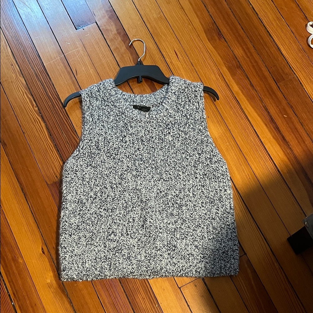 Women’s Marled Knit Sleeveless Sweater Tank - blue and white